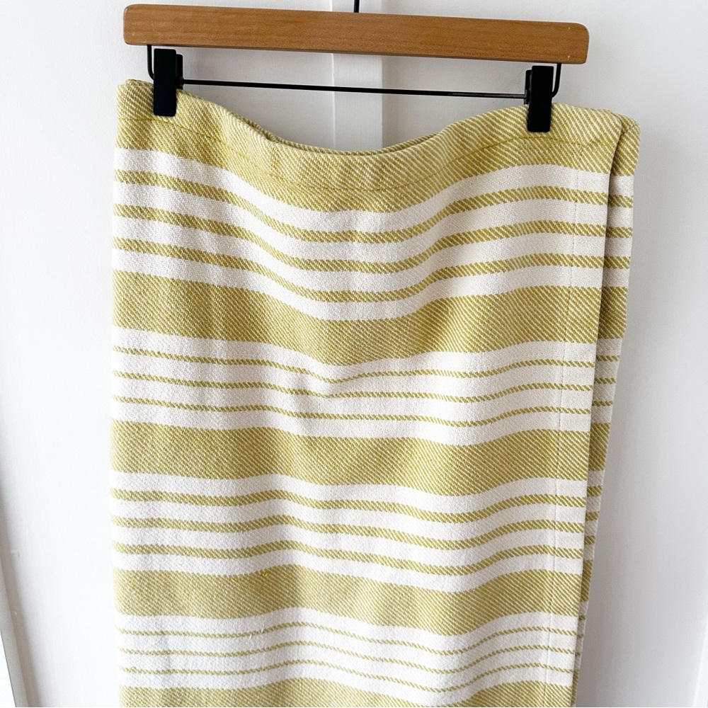 DASH & ALBERT green stripe throw